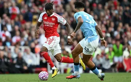 Tân binh của Arsenal nghỉ thi đấu dài hạn