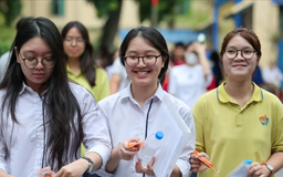 Ban hành chương trình môn học bồi dưỡng dự bị đại học