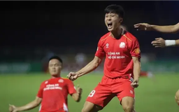 Công an TP.HCM chiếm ngôi đầu V-League 2025/2026