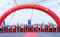 Thủ tướng Phạm Minh Chính dự lễ khánh thành cầu Phong Châu mới