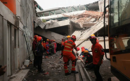 Indonesia: Sập trường học, 38 người kẹt dưới đống đổ nát