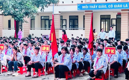 1.200 học sinh xã đảo Minh Châu đón năm học mới