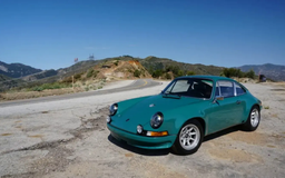 Xế cổ Porsche 911 1972 được hồi sinh như xe mới