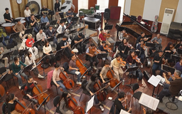 Không gian âm nhạc chào năm mới cùng Hanoi Concert