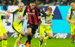 Dortmund giành điểm kịch tính