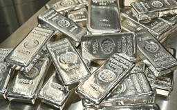 Giá bạc chạm mức cao kỷ lục