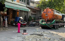 TP.HCM: Hai công nhân tử vong khi nạo vét hố ga