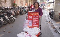 Xe chè nóng trên phố ấm chiều đông Hà Nội
