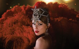 Đĩa than Taylor Swift 'cháy hàng' dù bùng nổ công nghệ số