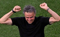 Manchester United và Real Madrid cùng quan tâm đến Luis Enrique