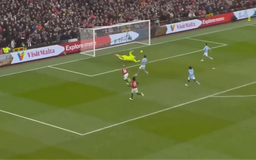 Man United đánh bại Man City trong trận ra mắt HLV Carrick