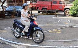 Bỏ một bài thi hình trong sát hạch bằng lái xe máy