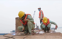 Những ngày đầu năm trên công trường đường vành đai 4