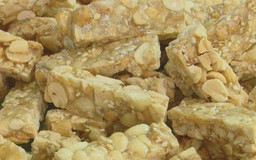 Giữ hương vị Tết ở làng nghề bánh kẹo Cổ Hoàng