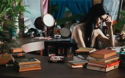 Ca sĩ Duy Mạnh đưa gia đình vào MV 'Trái tim em đau'