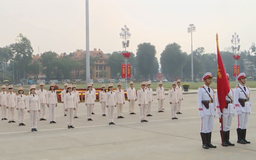 Công an phường Yên Hòa báo công dâng Bác