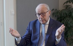 Châu Âu chỉ trích Mỹ rút khỏi Hiệp định Paris