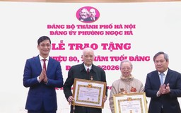 Hà Nội trao Huy hiệu Đảng, lan tỏa giá trị truyền thống cách mạng
