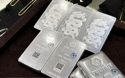 Giá bạc giảm mạnh 6,5 triệu đồng/kg sau một tuần