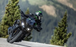 Kawasaki trình làng mô tô Ninja 1100SX 2026
