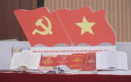 Không gian trưng bày 'Dưới cờ Đảng quang vinh'