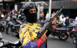 Nổ súng gần dinh tổng thống ở thủ đô Venezuela