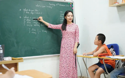 Giáo viên dạy thêm phải báo cáo quan hệ với chủ cơ sở