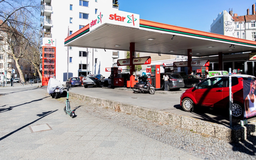 Mỹ xem xét hạn chế xuất khẩu dầu diesel, châu Âu lo ngại