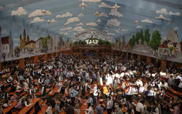 Lễ hội bia Oktoberfest đạt kỷ lục lượng khách tham dự