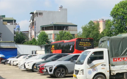 Nhức nhối bãi xe tự phát: Trách nhiệm từ cơ sở