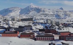 Đan Mạch siết chặt chủ quyền tại Greenland