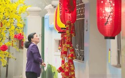 Trang hoàng ngõ phố chuẩn bị đón xuân