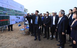 Chủ tịch UBND Thành phố động viên lực lượng thi công cầu Tứ Liên