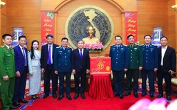 Giữ vững trời Thủ đô để Nhân dân yên bình