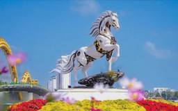 Ấn tượng linh vật ngựa chào năm mới ở Đà Nẵng