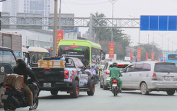 Ứng trực đảm bảo giao thông cửa ngõ trước ngày nghỉ Tết