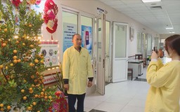 Mang Tết ấm cho người bệnh