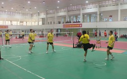 Cầu mây nữ Việt Nam giữ thể trạng ngày Tết