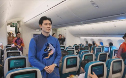 Hương sắc Tết trên những chuyến bay đầu Xuân Bính Ngọ