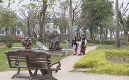 Người dân vui xuân, trải nghiệm Công viên Thiên văn học