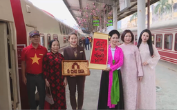 Chuyến tàu đặc biệt ‘Chở mùa xuân về’
