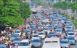 Chủ động chống ùn tắc khi người dân trở lại Thủ đô