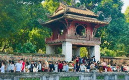 Hà Nội lập kỷ lục về đón khách du lịch trong kỳ nghỉ Tết