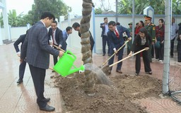 Xã Ứng Hòa phát động trồng 4.000 cây xanh Xuân Bính Ngọ