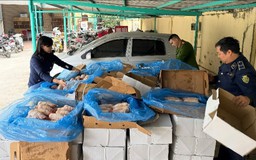 Phát hiện gần 2 tấn xương lợn trôi nổi