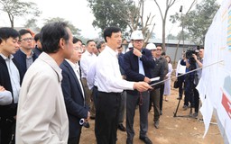 Công trình khẩn cấp phải làm ngày, làm đêm, làm xuyên lễ, Tết