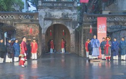 'Tết Việt - Tết phố': Kết nối truyền thống với hiện tại