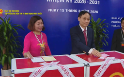 Bộ trưởng Bộ Ngoại giao bỏ phiếu bầu cử tại phường Giảng Võ