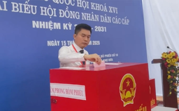 Cử tri phường Ô Chợ Dừa nô nức đi bầu cử
