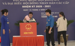 Cử tri phường Yên Sở gửi gắm niềm tin qua lá phiếu